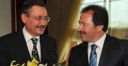 SÜRPRİZ BULUŞMA... GÖKÇEK, GECEKONDU'NUN İFTARINDA